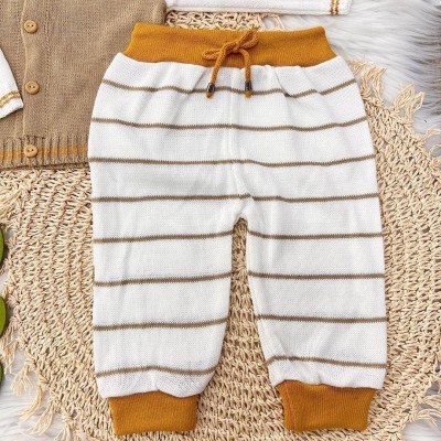  Conj de linha marrom e mostarda manga branca e calça listrada 